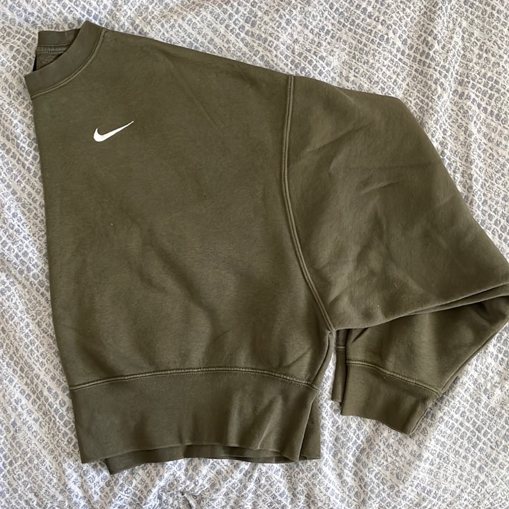 Nike womens cropped sweater XS, olive green